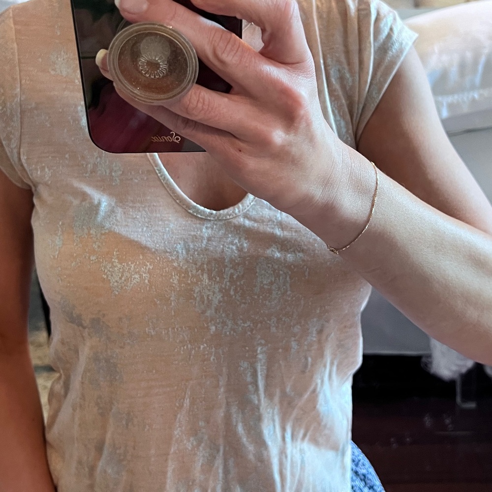 H&M pastel tee with metallic abstract print